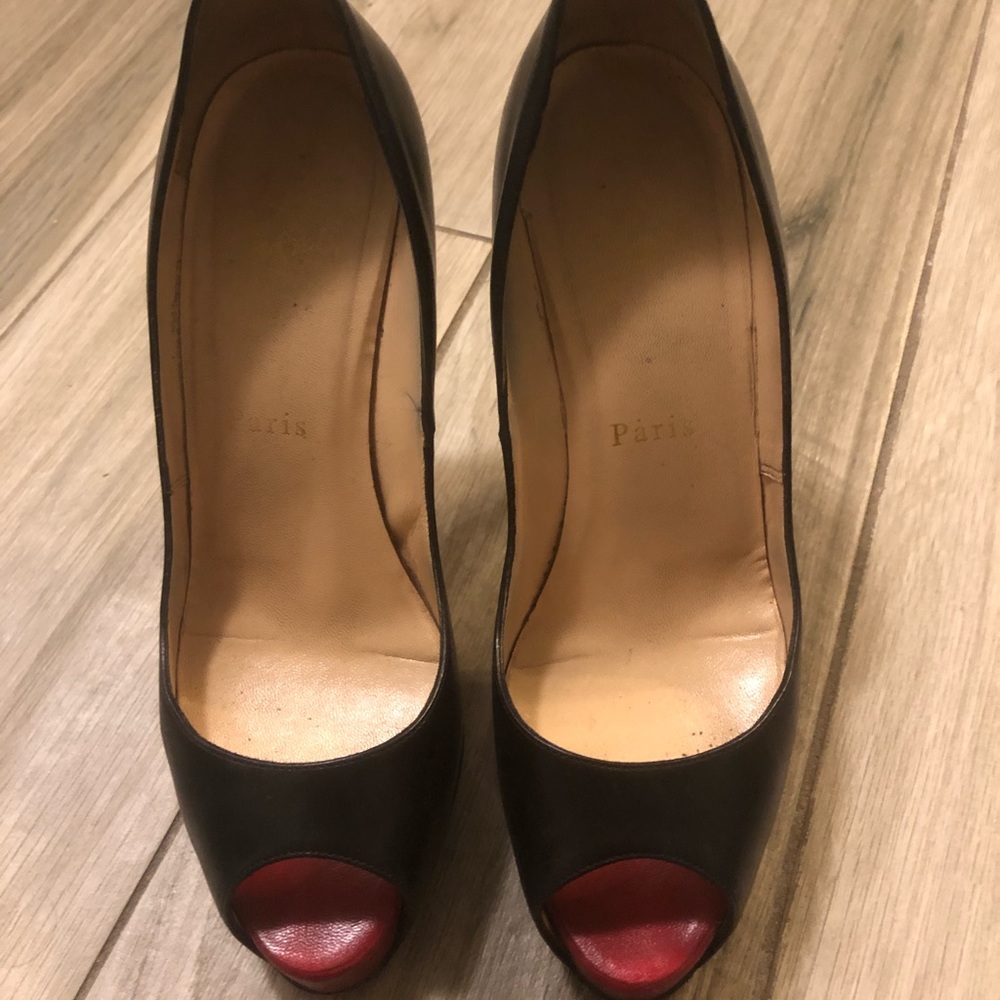 Christian Louboutin Privé Open Toe Pump